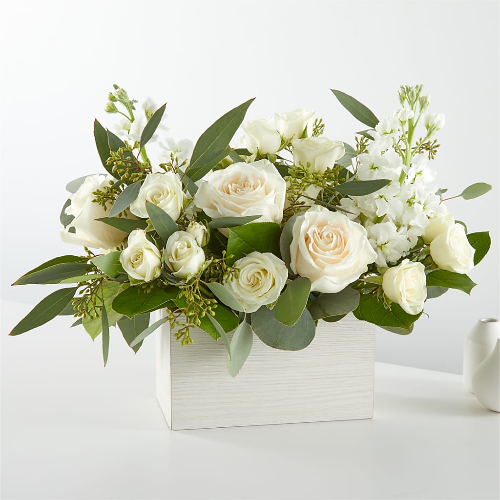 Fresh Linen Box Bouquet – SARAH'S FLOWERS, Fullerton CA