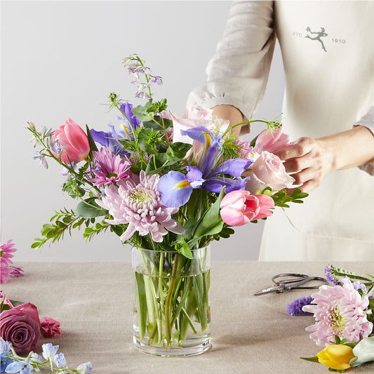Pastel Tradition - A Florist Original – SARAH'S FLOWERS, Fullerton CA