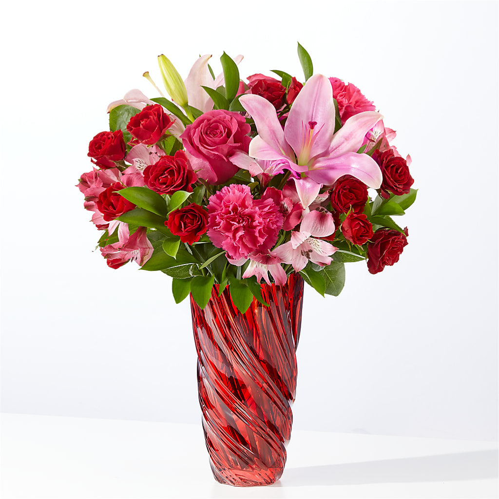 In Love Bouquet with Luxe Swirl Vase – SARAH'S FLOWERS, Fullerton CA