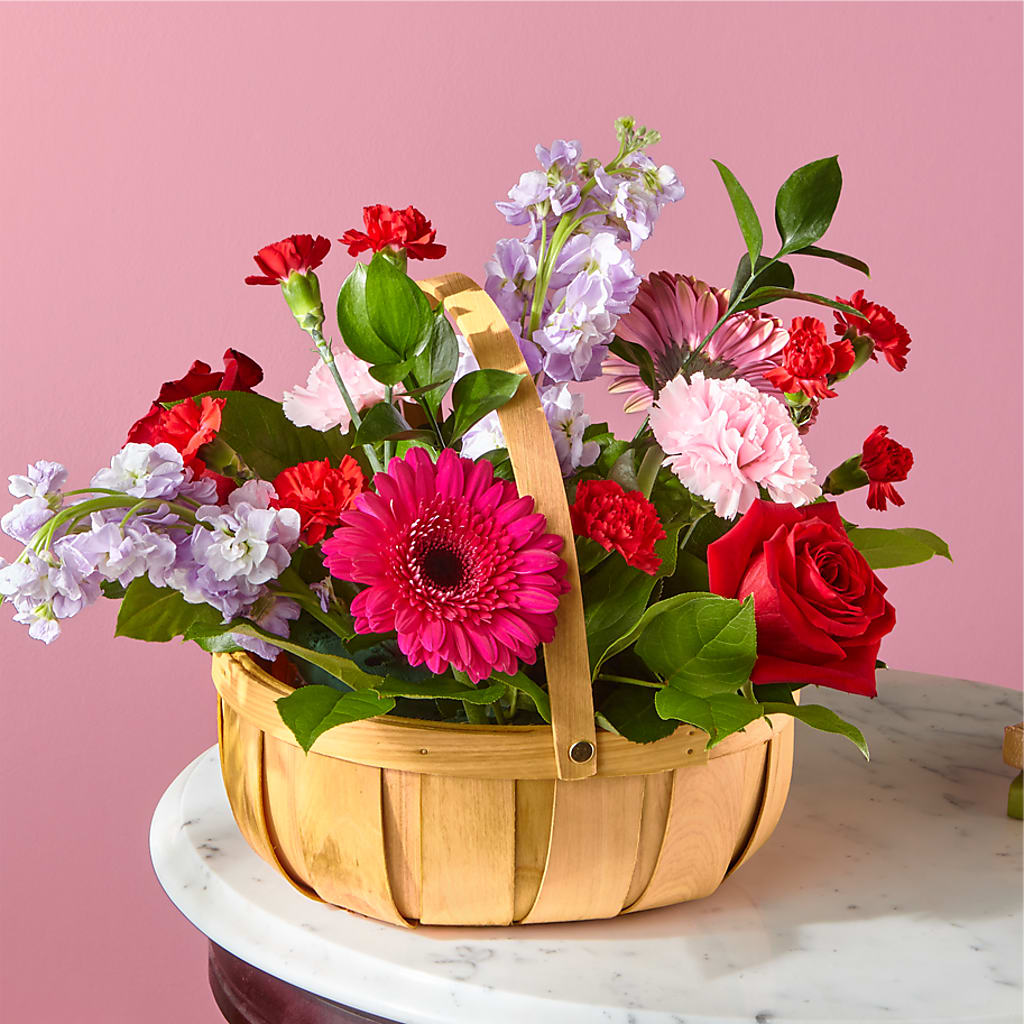 Pink Picnic Basket – SARAH'S FLOWERS, Fullerton CA