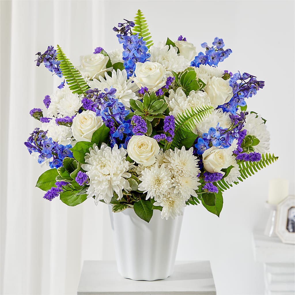 Hold Dear Tabletop Basket – SARAH'S FLOWERS, Fullerton CA