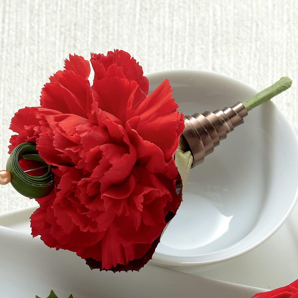 Red Carnation Boutonniere – SARAH'S FLOWERS, Fullerton CA