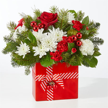 Presents Under the Tree Bouquet – SARAH'S FLOWERS, Fullerton CA