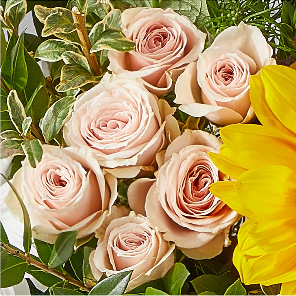 The Good Life Bouquet – SARAH'S FLOWERS, Fullerton CA
