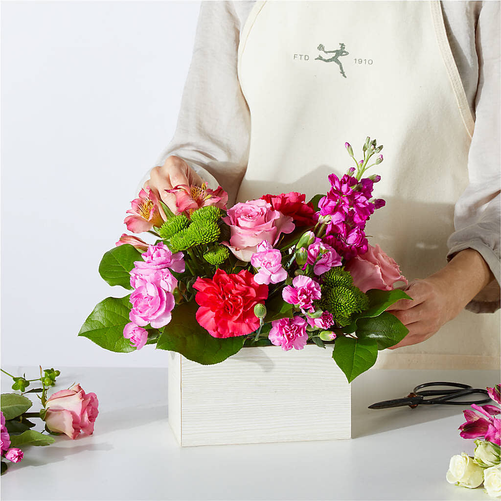 Sweetberry Box – A Florist Original – SARAH'S FLOWERS, Fullerton CA