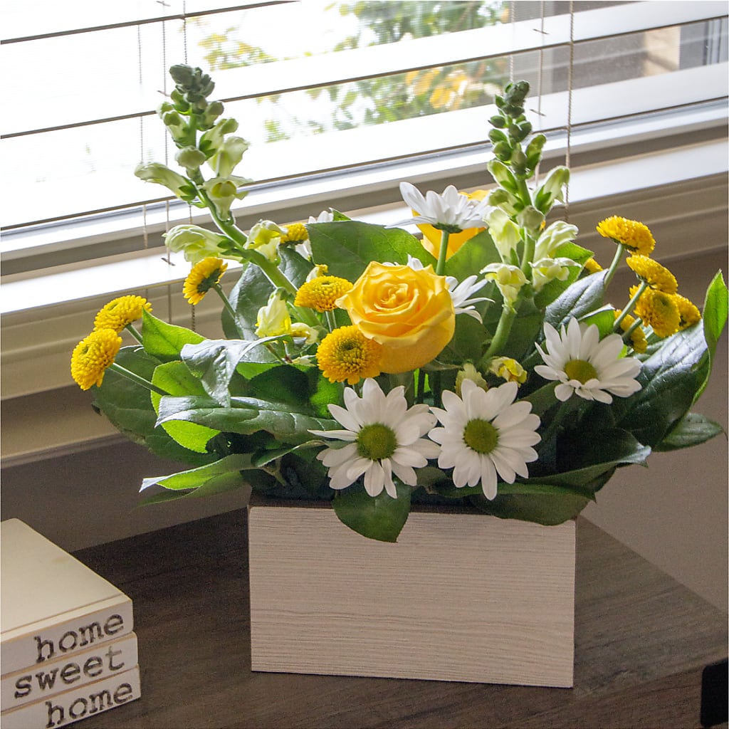 Sun Salutation Box Bouquet – SARAH'S FLOWERS, Fullerton CA