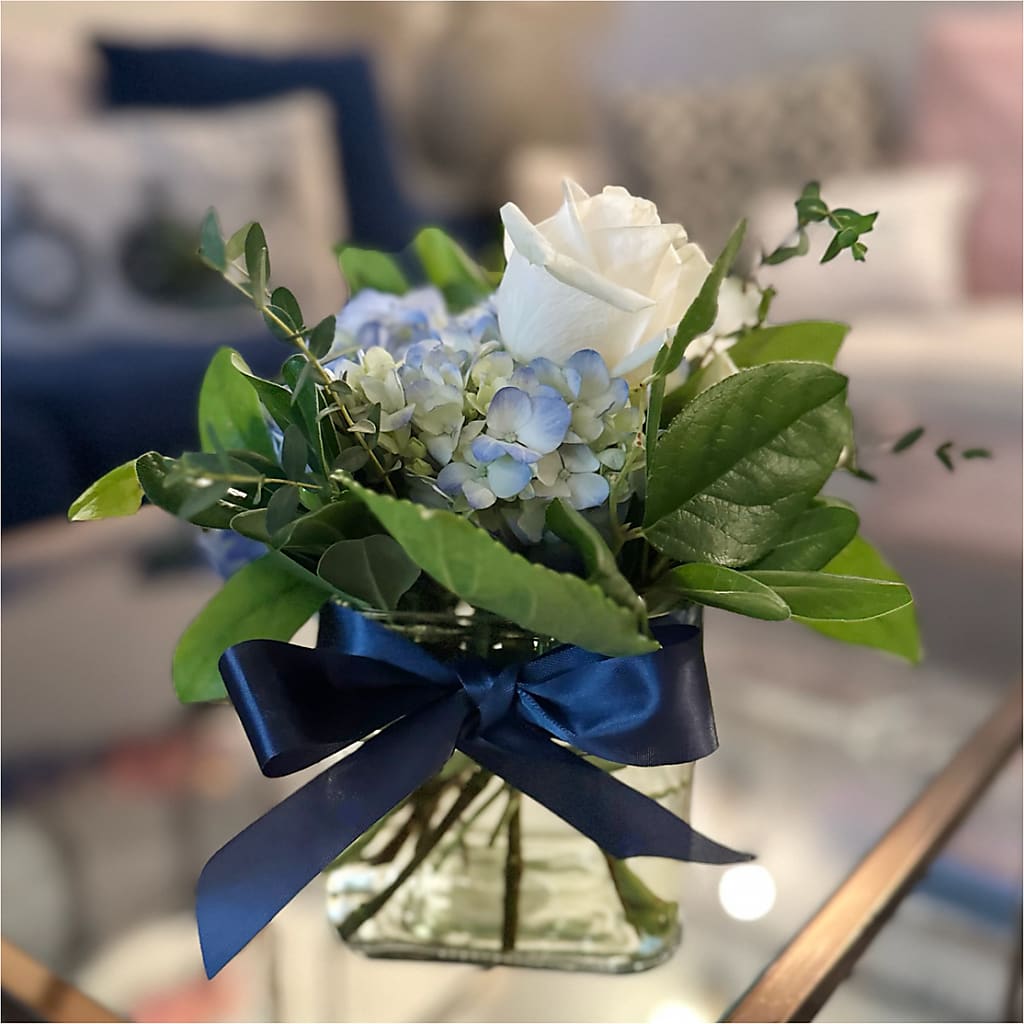 Sky Blue Delight Bouquet – SARAH'S FLOWERS, Fullerton CA