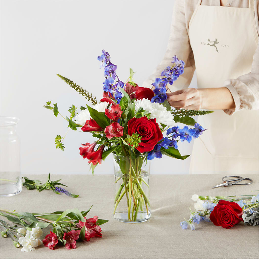 Star Spangled - A Florist Original – SARAH'S FLOWERS, Fullerton CA