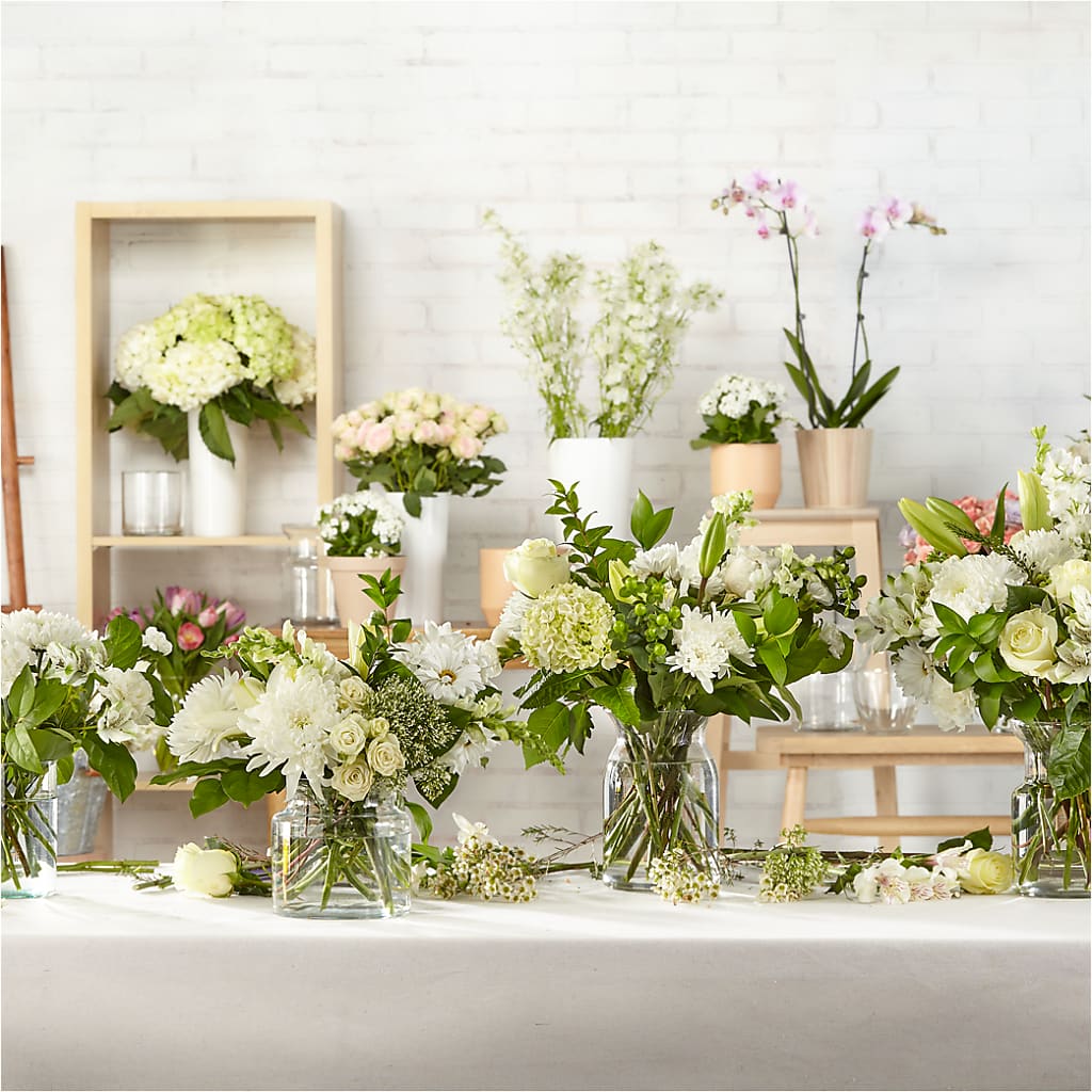 Classic Ivory – A Florist Original – SARAH'S FLOWERS, Fullerton CA