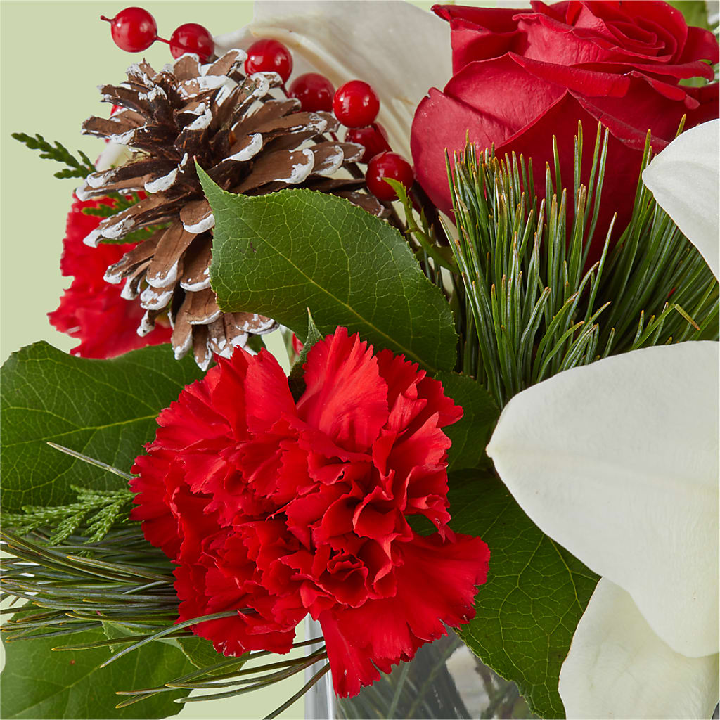 Glistening Icicles Bouquet – SARAH'S FLOWERS, Fullerton CA