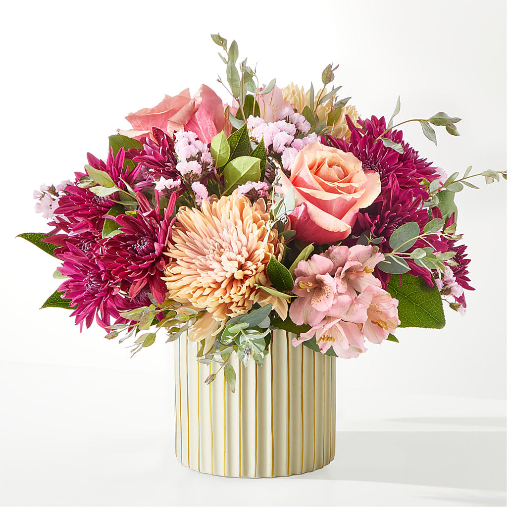 Berry Cobbler Bouquet with Ivory Vase – SARAH'S FLOWERS, Fullerton CA