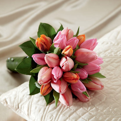 Embraceable Bouquet – SARAH'S FLOWERS, Fullerton CA